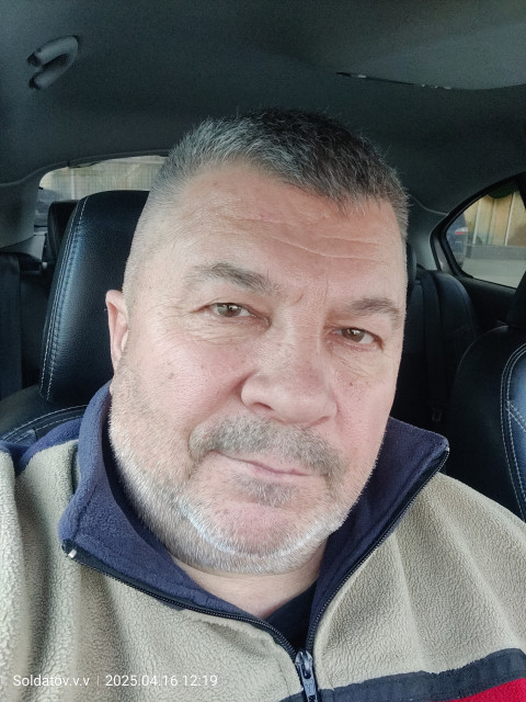 Виктор Солдатов, Россия, Гагарин, 59 лет. Некурящий, алкоголь не употребляю вообще никакой!