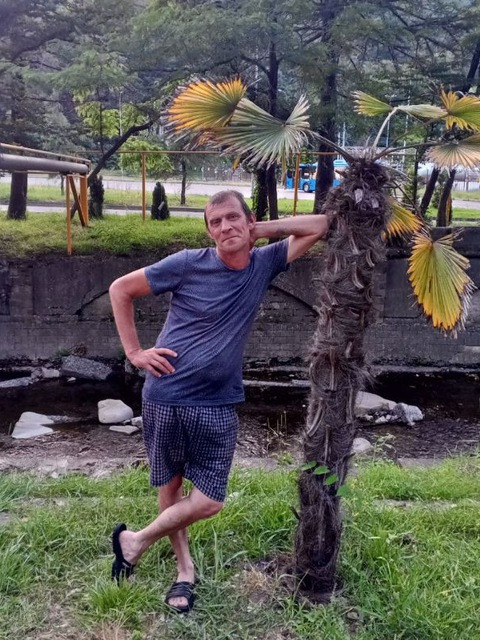 Дмитрий, Россия, Сочи, 52 года, 2 ребенка. Познакомлюсь с женщиной для любви и серьезных отношений, брака и создания семьи. Анкета 830162. 