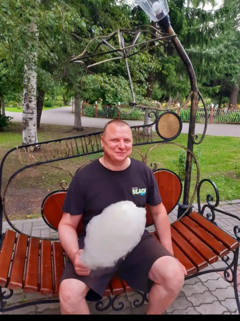 Евгений, Россия, Томск, 43 года. Познакомлюсь с женщиной для любви и серьезных отношений, брака и создания семьи, воспитания детей.Здравствуй, о себе:добрый отзывчивый целеустремлённый.