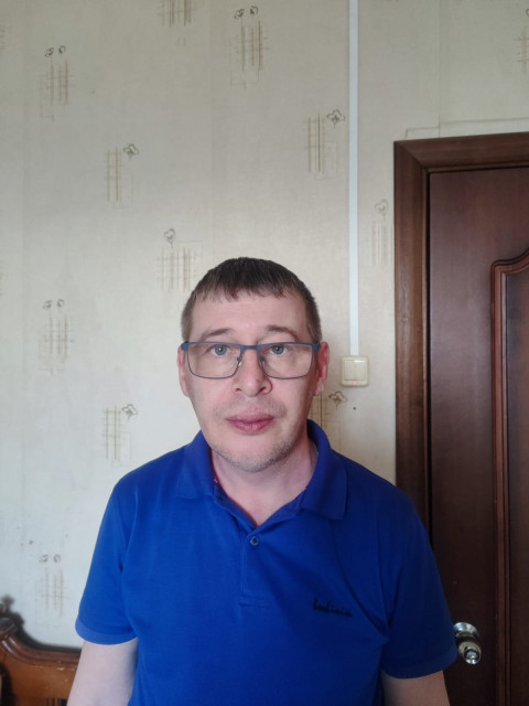 Сергей, Москва, м. Марьино, 44 года. Познакомлюсь с женщиной для любви и серьезных отношений.Зовут меня Сергей. Мне 45 лет. Москвич. Хочу познакомиться с девушкой.