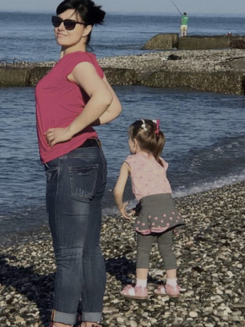 Lera, Москва, м. Щёлковская, 40 лет, 1 ребенок. Хочется искренних теплых отношений с достойным Мужчиной! 
Разовые встречи или бесконечные переписки