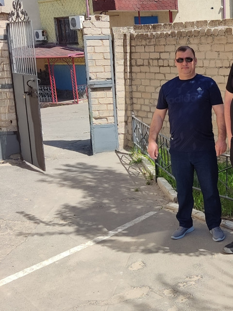 Анзор, Россия, Мелитополь, 36 лет, 2 ребенка. Познакомлюсь с женщиной для дружбы общения и приятного время препровождения.Люблю деревенский образ жизни, работаю в охране, хорошо разбираюсь с/ х животных, итд ищу девушку с 