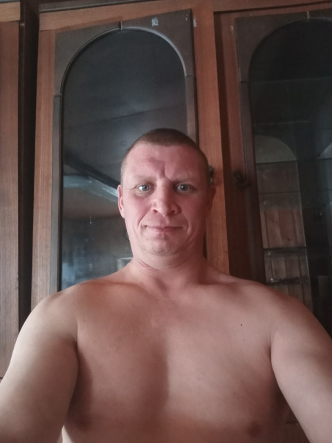 Андрей, Углич, 39 лет, 1 фото. Познакомлюсь с женщиной для любви и серьезных отношений, дружбы и общения.  Анкета 830396. 