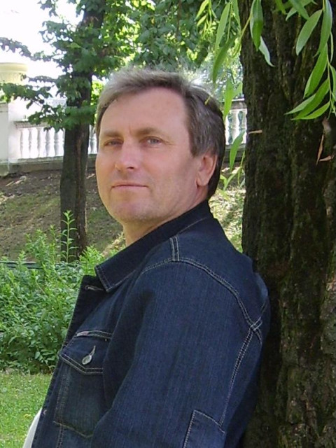 Сергей, Минск, м. Спортивная, 48 лет, 2 ребенка. Познакомлюсь с женщиной для дружбы и общения.Обычный, образованный, самодостаточный, дети взрослые.