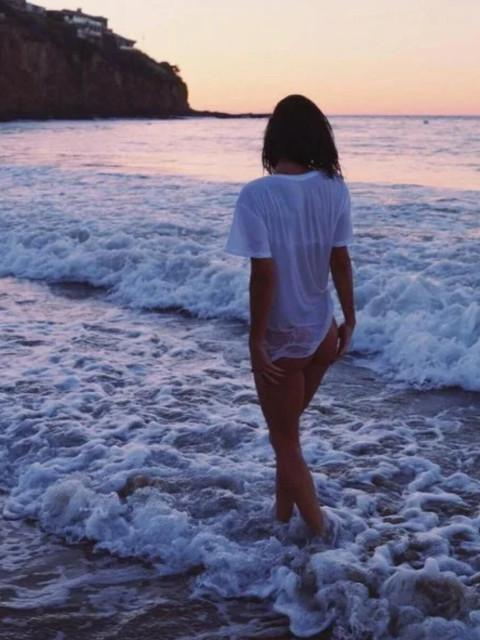 Екатерина, Россия, Москва, 40 лет, 3 ребенка. Познакомлюсь с мужчиной для дружбы и общения.Занимаюсь спортом. Люблю путешествовать. Если вы активны, нам будет о чем поговорить. Общение предпо