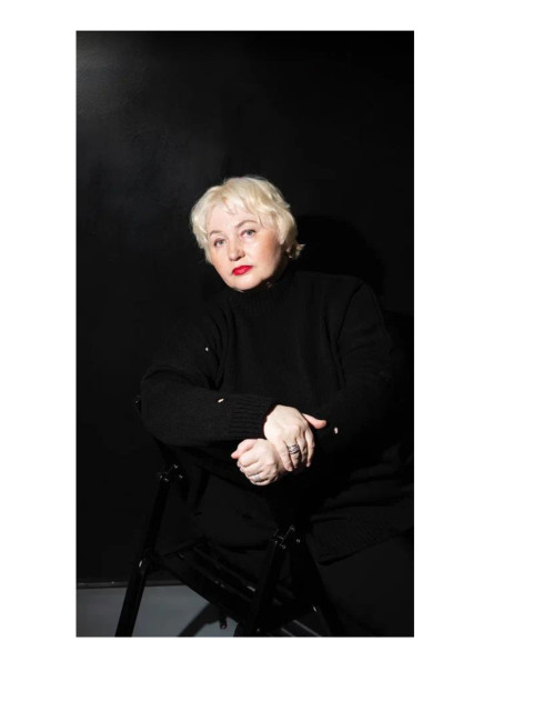 Ирина, Россия, Невельск, 49 лет, 1 ребенок. Познакомлюсь с мужчиной для любви и серьезных отношений, дружбы и общения. Не мудак, не идиот, не алЛет мне много, как говорится: «молодая была не молода» (отводя застенчиво глаза в строну- часики нат