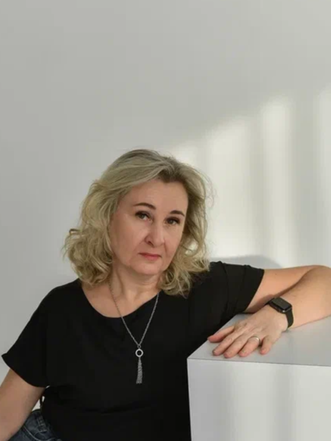 Елена, Россия, Москва, 52 года. Разведена, без вредных привычек, люблю природу, путешествия, море. Хочу встретить близкого по духу, 