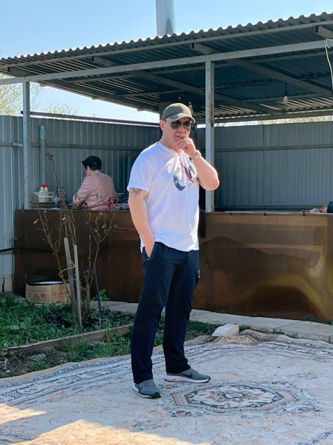 Анатолий, Россия, Рязань, 45 лет. Познакомлюсь с женщиной для дружбы и общения. Поддержу Любой разговор.Общительный, дружелюбный, чистоплотный мужчина.