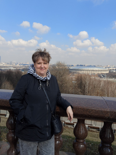 Юлия, Россия, Калуга, 48 лет, 1 ребенок. Познакомлюсь с мужчиной для дружбы и общения.Вдова, есть ребенок 11лет.