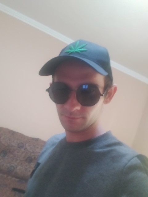 Ринат Кайфарик, Абхазия, Сухум, 24 года. Знакомство с мужчиной из Сухум