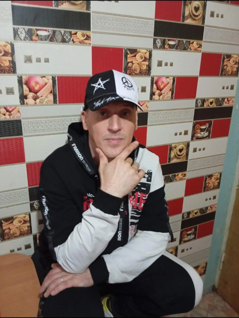 Дмитрий Леонидович, Мурманск, 46 лет, 7 фото. Познакомлюсь с женщиной для любви и серьезных отношений, брака и создания семьи, воспитания детей, дружбы...  Анкета 831028. 