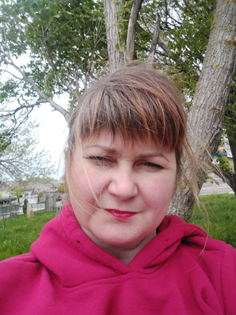 Ирина, Россия, Луганск, 40 лет. Познакомлюсь с мужчиной для любви и серьезных отношений, брака и создания семьи, гостевого брака, во Анкета 831069. 