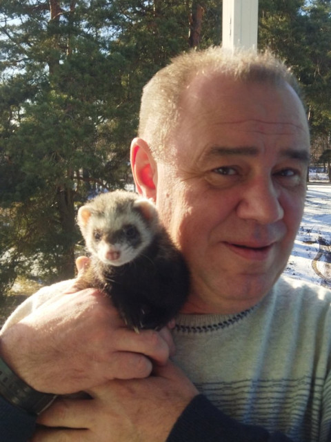 Михаил, Беларусь, Поставы, 52 года. Познакомлюсь с женщиной для любви и серьезных отношений, брака и создания семьи, воспитания детей.Михаил, живу г Поставы образование высшее военное майор запаса . Работаю вахтами г. Москва старшим с