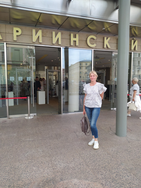 Татьяна, Россия, Ярославль, 54 года. Познакомлюсь с мужчиной для дружбы и общения. С незарегистрированными мужчинами без фотографии знакомиться...  Анкета 831104. 