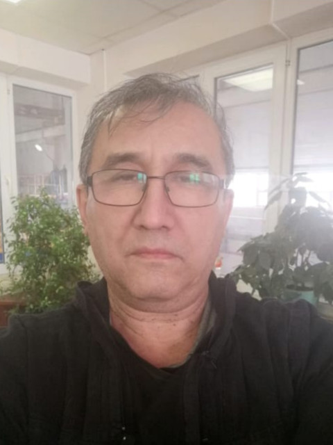 Кабылжан Каримов, Узбекистан, Нурафшон. Фото на сайте ГдеПапа.Ру