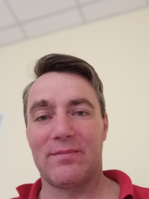 Сергей, Россия, Москва, 46 лет, 1 ребенок. Внимание, забота и цветы, всё то чего - Достойна Ты!!! 
Познакомлюсь с девушкой для брака и созданиСпортивного телосложения. Живу, работаю в Москве. С чувством юмора, обожаю готовить Петь. Люблю дете