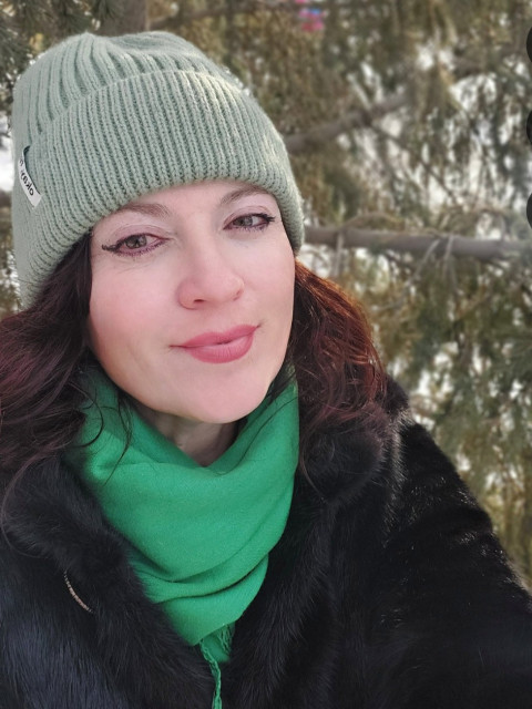 Незнакомка, Казахстан, Караганда, 48 лет, 2 ребенка. Познакомлюсь с мужчиной для брака и создания семьи. Постараемся принять все минусы в характере и увеЯ знаю, Ты на свете есть!!! ❤ ️