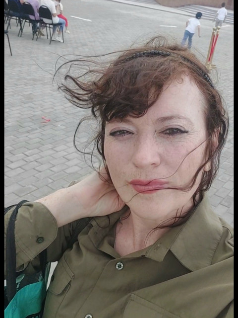 Незнакомка, Казахстан, Караганда, 48 лет, 2 ребенка. Познакомлюсь с мужчиной для брака и создания семьи. Постараемся принять все минусы в характере и увеЯ знаю, Ты на свете есть!!! ❤ ️