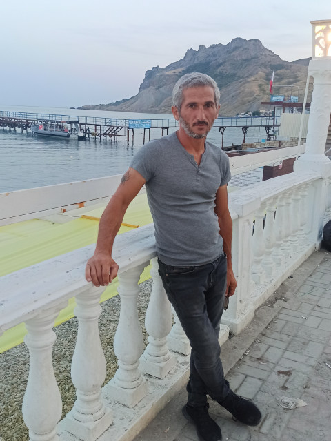 Гурам, Россия, Керчь, 49 лет, 1 ребенок. Познакомлюсь с женщиной для любви и серьезных отношений, брака и создания семьи, дружбы и общения.Мужчина в рассвете сил! Не люблю готовить о себе. Если познакомится всё увидете.