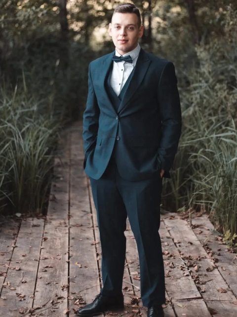 Андрей, Санкт-Петербург, м. Достоевская, 33 года. Хочу найти Добрую, позитивную женщину, со своими ценностямиДобрый, ставлю высокие цели и достигаю их, наслаждаюсь культурой и обществом интересных людей, люблю