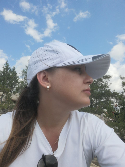 Rimma, Россия, Новотроицк, 46 лет, 2 ребенка. Познакомлюсь с мужчиной для любви и серьезных отношений, брака и создания семьи, гостевого брака.Не хочу писать о себе сама, для каждого человека я разная. Ищу друга, любовника, родную душу в одном