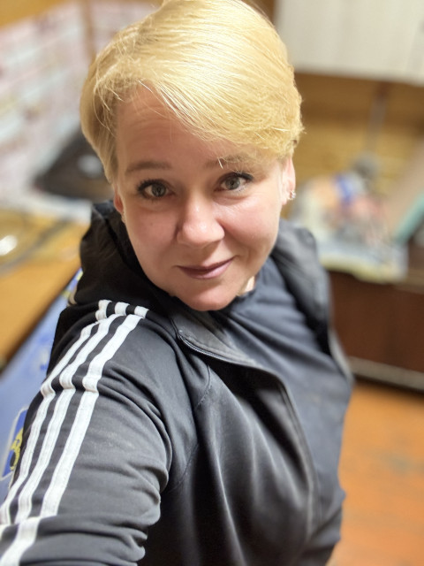 Елена, Москва, 40 лет, 1 ребенок, 2 фото. Познакомлюсь с мужчиной для любви и серьезных отношений, брака и создания семьи.  Анкета 832049. 