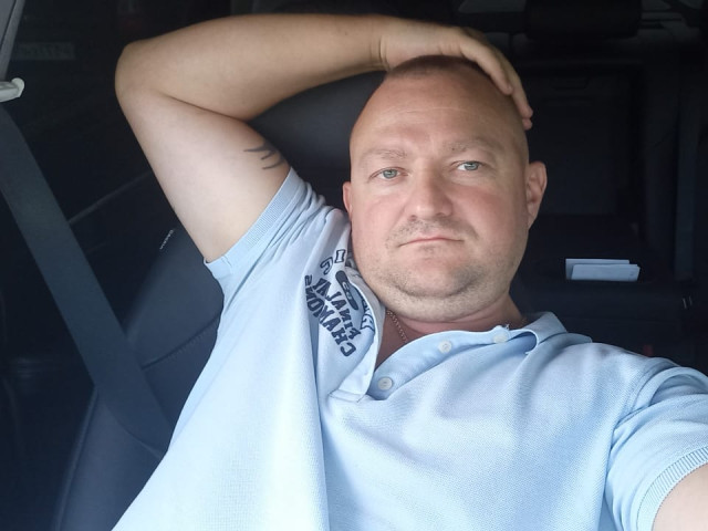 Роман, Москва, 45 лет, 1 ребенок, 3 фото. Познакомлюсь с женщиной для любви и серьезных отношений, брака и создания семьи, воспитания детей, рождения...  Анкета 832188. 