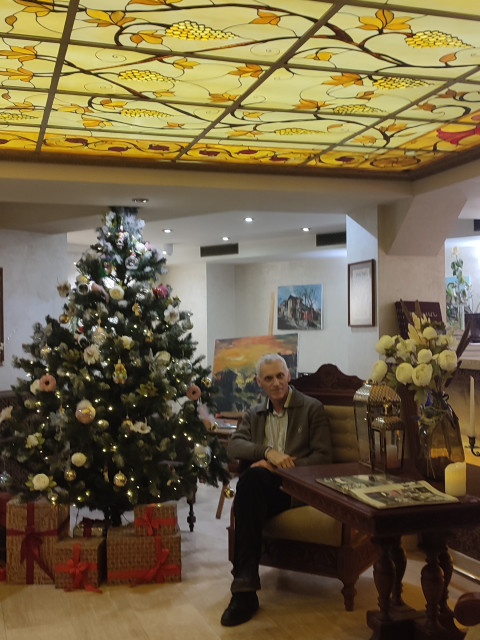 Айко, Россия, Ялта, 50 лет, 3 ребенка. Познакомлюсь с женщиной для любви и серьезных отношений, дружбы и общения.Дизайнер, декоратор..