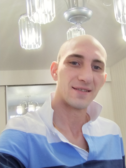 Юра, Россия, Электросталь, 34 года. Познакомлюсь с женщиной для брака и создания семьи.Я высокий холостой парнишка занимался спортом тайский бокс работаю я вообще не пью алкоголь но курю 