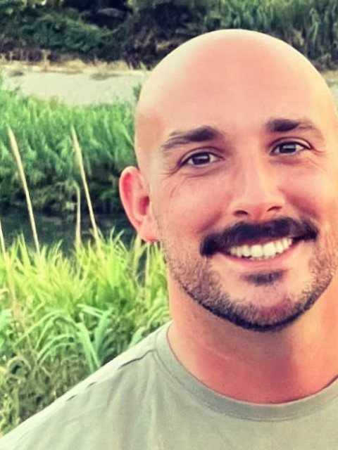 Дмитрий Фомин, Россия, Казань, 40 лет. Хочу найти Добрая, чувственная, та, которая не боится проявлять эмоции!Я очень добрый, среднестатистический мужчина, который хочет найти любовь своей жизни, очень люблю де