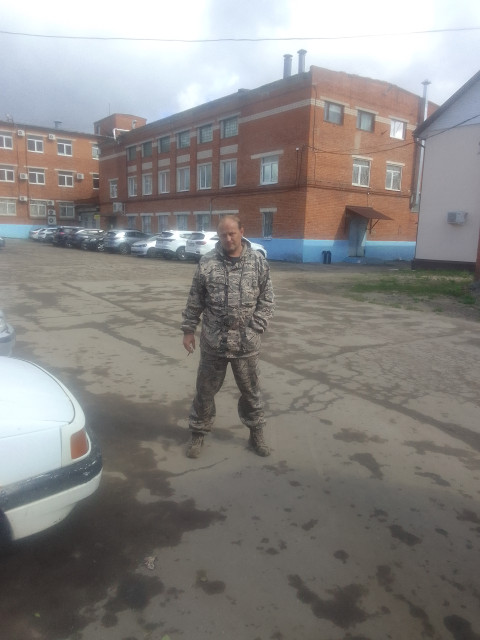 Александр, Россия, Киров, 43 года, 4 ребенка. Познакомлюсь с женщиной для любви и серьезных отношений, брака и создания семьи.Работаю в ГП.