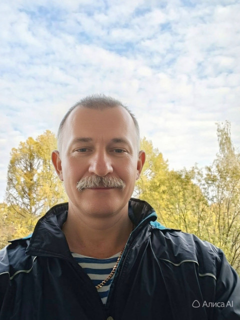 Роман, Москва, 59 лет, 2 ребенка, 2 фото. Ищу женщину для серьёзных длительных стабильных отношений.