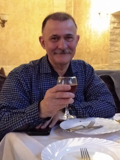 Роман, Россия, Москва, 58 лет, 2 ребенка. Ищу женщину для серьёзных длительных стабильных отношений.