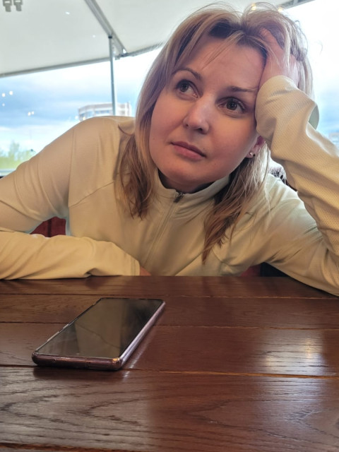 Ирина, Санкт-Петербург, м. Академическая, 40 лет, 1 ребенок. Познакомлюсь с мужчиной для любви и серьезных отношений.Работаю, преподавателем, в детском саду воспитываю, сына 18 лет серьезные отношения