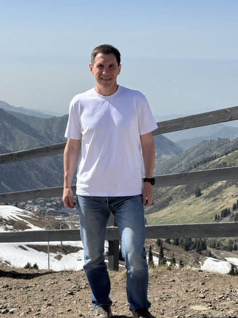 Алексей, Казахстан, Алматы, 51 год. Познакомлюсь с женщиной для гостевого брака, дружбы и общения. Анкета 833066. 