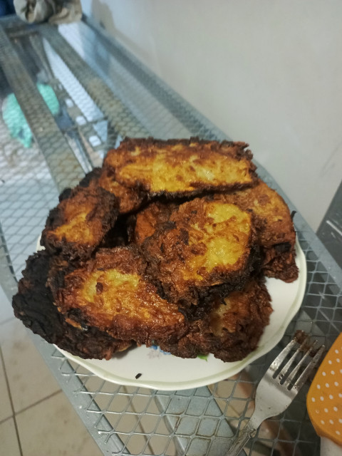 Дамы . красавицы . кто на ужин.