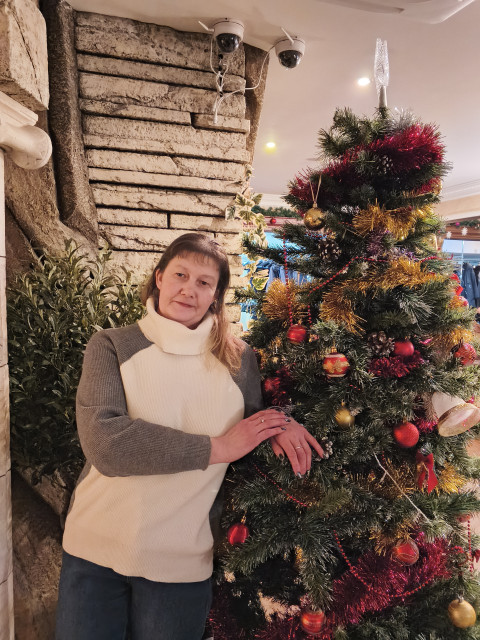 Светлана, Санкт-Петербург, м. Проспект Ветеранов, 43 года, 2 ребенка. Ищу мужчину 42-45 лет для серьёзных отношений. 🙂Ищу мужчину для серьёзных отношений.. 🙂