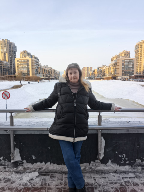 Светлана, Санкт-Петербург, м. Проспект Ветеранов, 43 года, 2 ребенка. Ищу мужчину 42-45 лет для серьёзных отношений. 🙂Ищу мужчину для серьёзных отношений.. 🙂