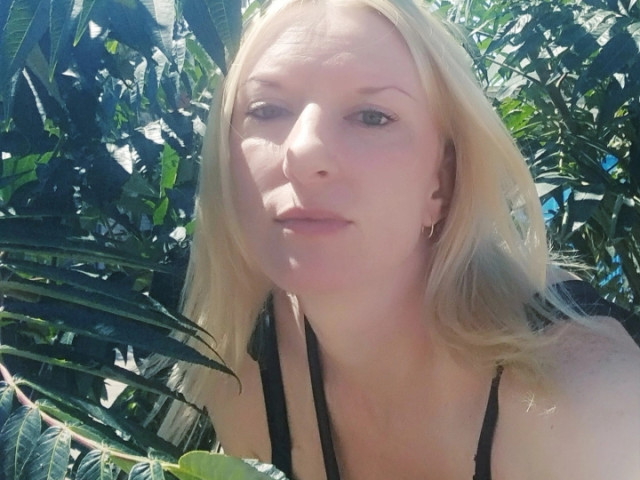 Вера, Санкт-Петербург, 39 лет, 2 ребенка, 4 фото. Ну вот где и как повстречать своего человечка? Такого родного и дорогого 🤗. Познакомлюсь с мужчиной...  Анкета 833293. 