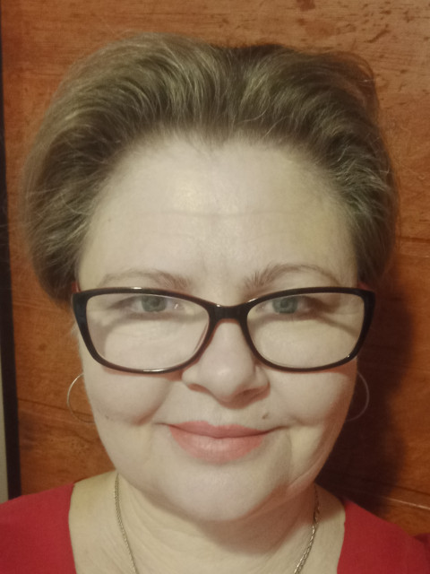 Наталья, Россия, Ростов-на-Дону, 49 лет. Познакомлюсь с мужчиной для любви и серьезных отношений, остальное при встречеВесёлая, общительная . 
Тараканы в голове не буянят. 
Адекватная женщина.