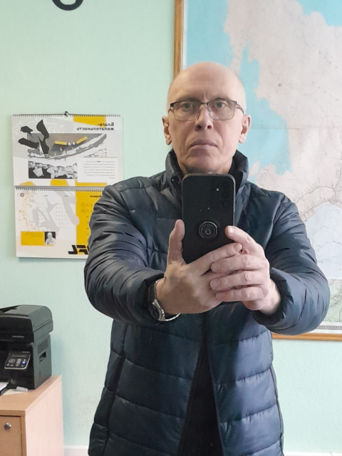 Альберт, Россия, Владивосток, 61 год. Познакомлюсь с женщиной для любви и серьезных отношений, дружбы и общения.Моряк, в ращводе, стабильный, адекватный, не курю, алкоголь в меру, хочу познакомиться с женщиной дл