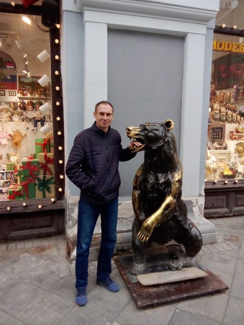 Сергей, Россия, Москва, 44 года. Познакомлюсь с женщиной для любви и серьезных отношений, брака и создания семьи, рождения совместныхСкромный простой парень хочу найти себе половинку