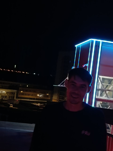 Александр, Россия, Красноярск, 37 лет, 1 ребенок. Познакомлюсь для дружбы и общения. Анкета 833702. 