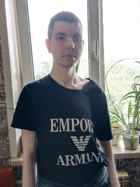 Константин, Россия, Омск, 28 лет. Познакомлюсь с женщиной для любви и серьезных отношений.Не пью,не курю,люблю спорт ,порядочный,верный,добрый