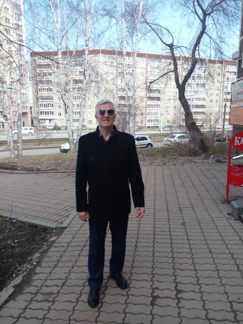 Роман, Екатеринбург, 56 лет, 3 ребенка, 1 фото. Познакомлюсь с женщиной для дружбы и общения., при обоюдном желании и симпатии возможен интимные отношения...  Анкета 834153. 