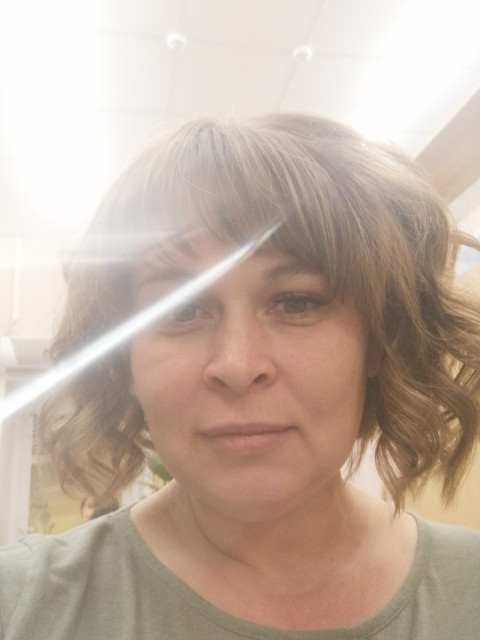 Алена, Россия, Новосибирск, 44 года, 1 ребенок. Хочу найти Настроена на адекватное, взаимоуважительное и взаимокомфортное общение со здравомыслящим человеком. В общем - то о себе ни чего плохого сказать не могу.... Ну о хорошем скромно промолчу🤣!!