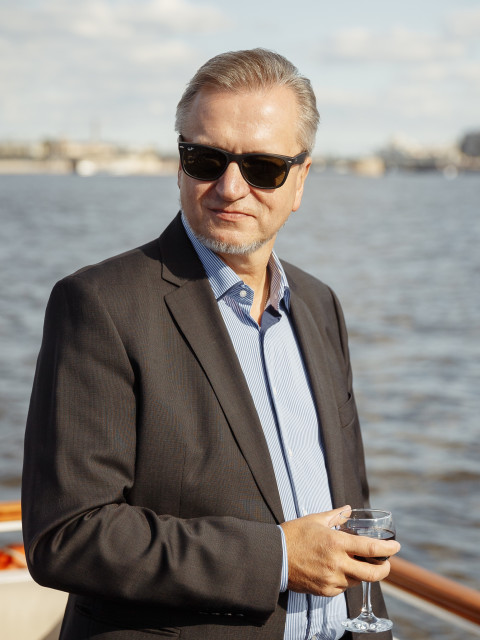 Андрей, Россия, Санкт-Петербург, 49 лет, 1 ребенок. Хочу найти Романтическое знакомствоВеселоумнонадежнокомпанейский с ч/ю, В/о