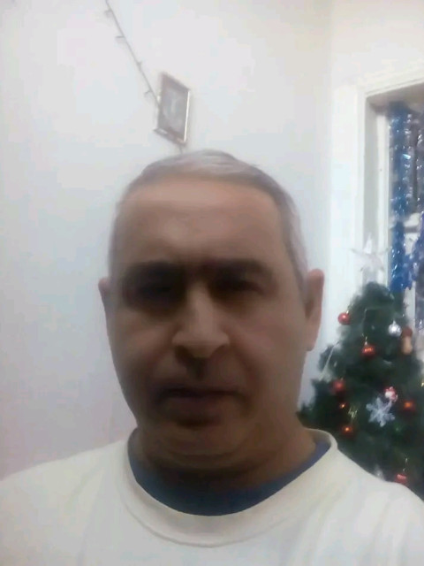 Алик, Азербайджан, Баку, 47 лет. Познакомлюсь с женщиной для любви и серьезных отношений, дружбы и общения.Я обычный нормальный человек
