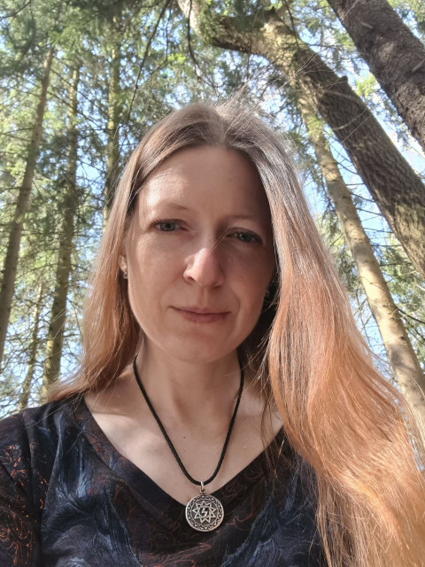 Ольга, Россия, Ногинск, 42 года, 2 ребенка. Если говорить об отношениях, хотелось бы найти эмоционально зрелого адекватного мужчину (42- 50лет).Всем привет! По натуре я интроверт, шумным компаниям предпочту поход в лес с палатками (люблю тихую 