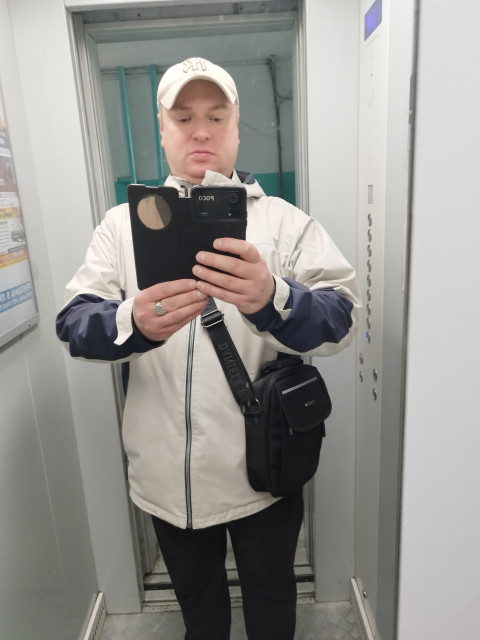 Антон, Россия, Бийск, 40 лет. Познакомлюсь с женщиной для любви и серьезных отношений, гостевого брака. Анкета 834976. 